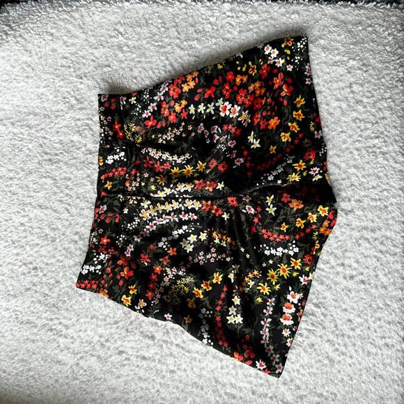 ATM - Anthony Thomas Melillo Satin Floral Printed Shorts - Picture 3 of 8